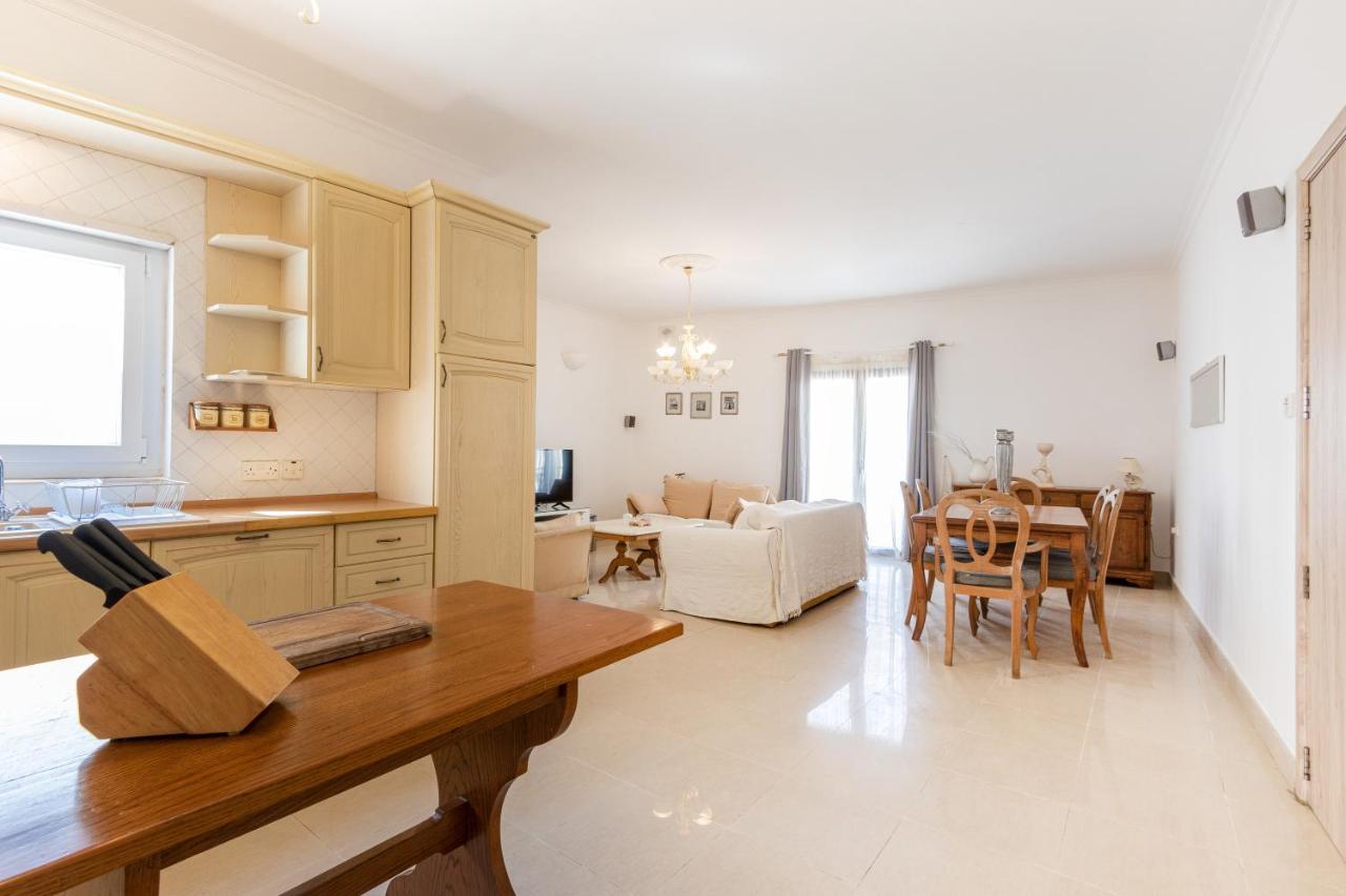 70/2- Spacious & Charming 3 Bedroom Apt In סליאמה מראה חיצוני תמונה