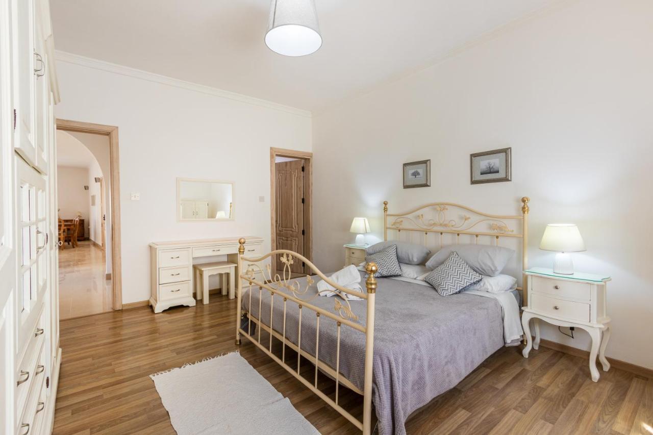 70/2- Spacious & Charming 3 Bedroom Apt In סליאמה מראה חיצוני תמונה